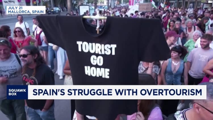 Expect more protests against mass tourism in Spain, organizers say